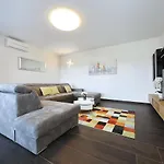 A&n