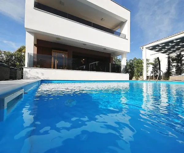 A & N Villa