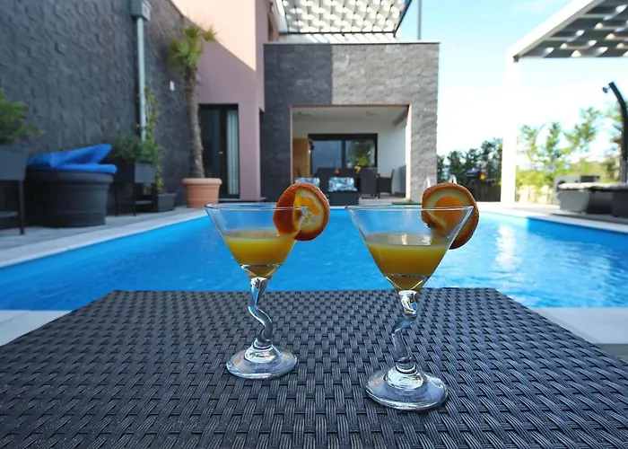 A & N Villa *