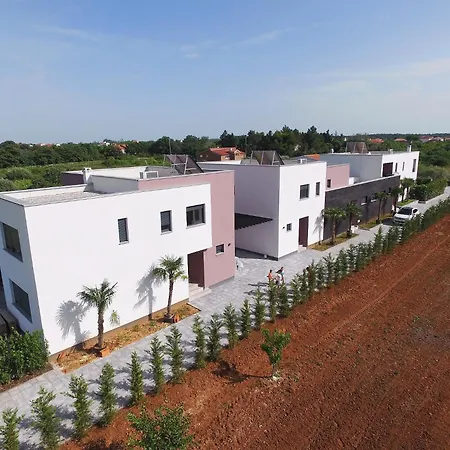 Villa A & N *