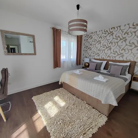 Villa A & N
