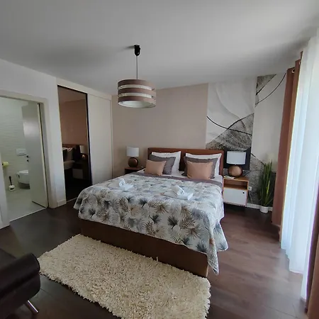 A & N Villa *