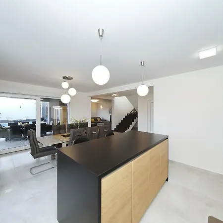 Villa A & N *